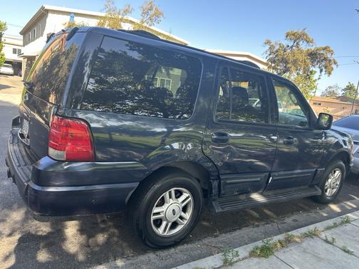 2003 Ford Expedition XLT