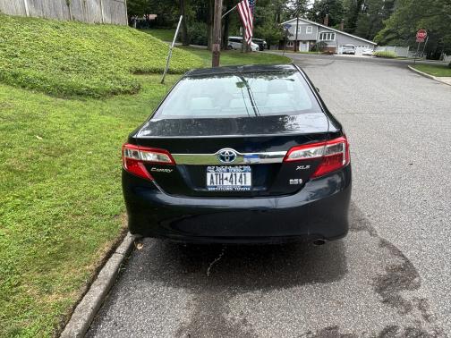 2012 Toyota Camry Hybrid XLE