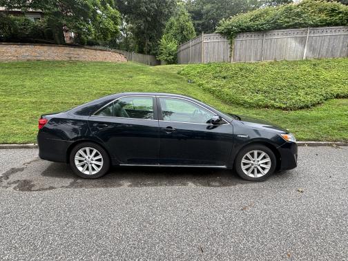 2012 Toyota Camry Hybrid XLE