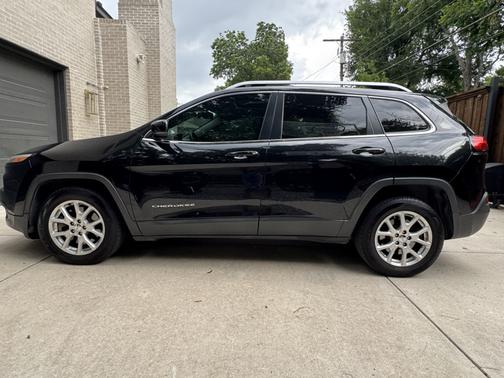 Black 2015 Jeep Cherokee Latitude