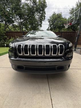 Black 2015 Jeep Cherokee Latitude