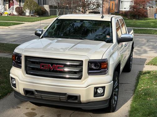 White 2015 GMC Sierra 1500 SLE