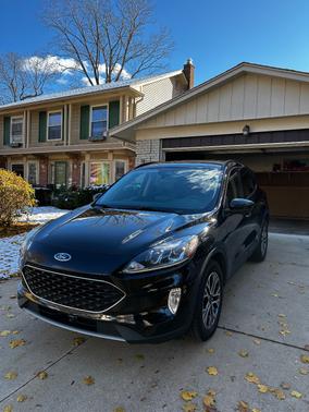 2020 Ford Escape SEL