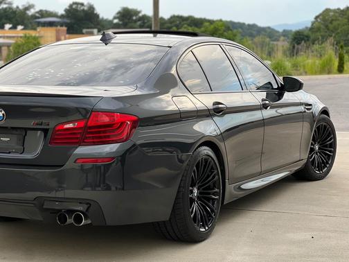 Gray 2016 BMW M5 Base