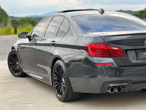 Gray 2016 BMW M5 Base