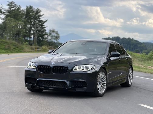 2016 BMW M5 Base