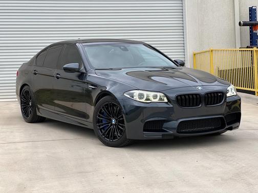 Gray 2016 BMW M5 Base