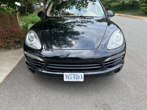 Black 2012 Porsche Cayenne Cayenne