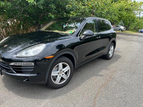 Black 2012 Porsche Cayenne Cayenne
