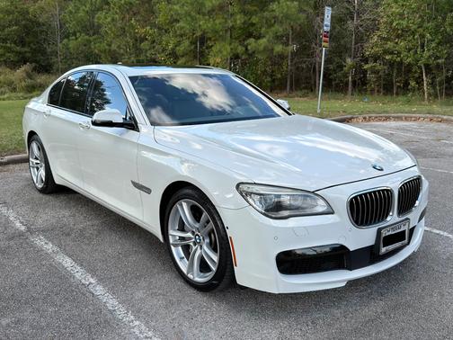 2014 BMW 750 i
