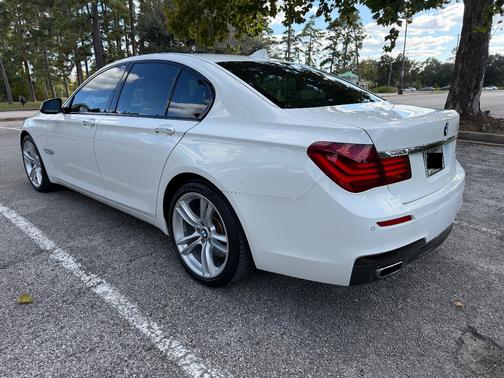2014 BMW 750 i