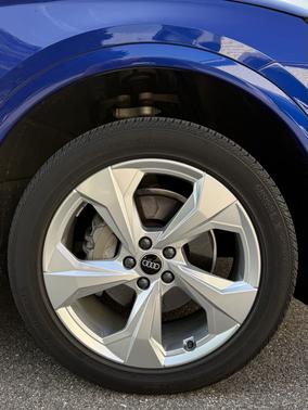 2022 Audi Q5 Sportback S line Premium Plus