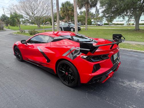 Red 2024 Chevrolet Corvette Stingray w/2LT