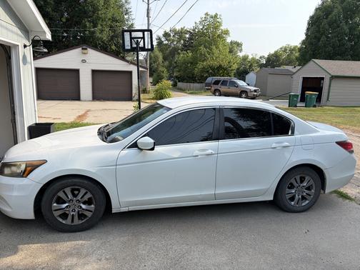 White 2012 Honda Accord SE