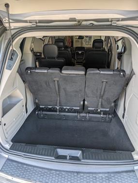 2013 Chrysler Town & Country Touring-L