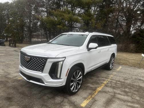 2025 Cadillac Escalade ESV Premium Luxury