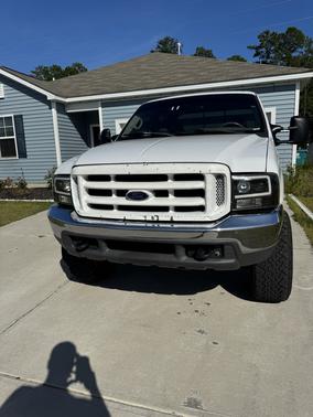 White 2000 Ford F-350 Lariat Crew Cab Super Duty