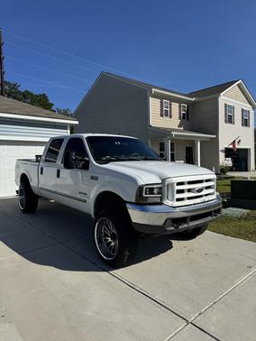 White 2000 Ford F-350 Lariat Crew Cab Super Duty