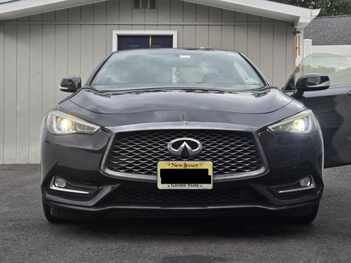 2018 INFINITI Q60 3.0t LUXE