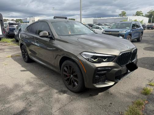 Green 2022 BMW X6 xDrive40i