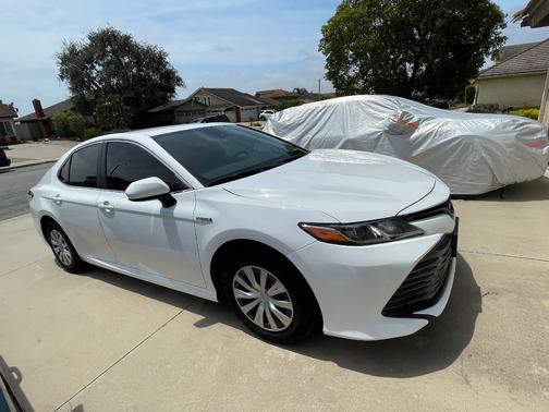 White 2020 Toyota Camry Hybrid LE