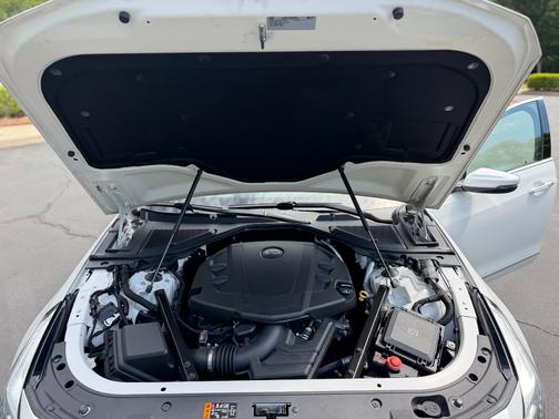 White 2018 Cadillac CT6 3.6L Premium Luxury