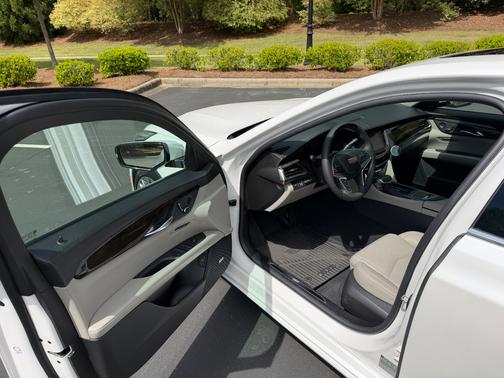 White 2018 Cadillac CT6 3.6L Premium Luxury