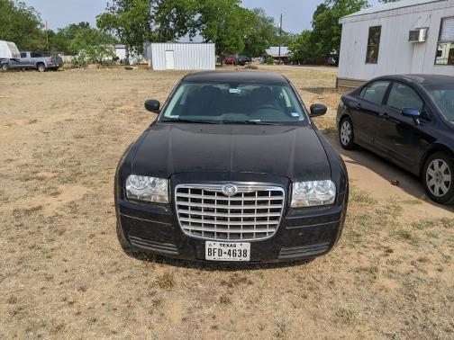 Photo 1 of 10 of 2008 Chrysler 300 LX