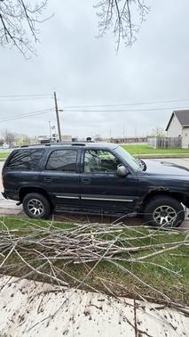 Blue 2004 Chevrolet Tahoe LS