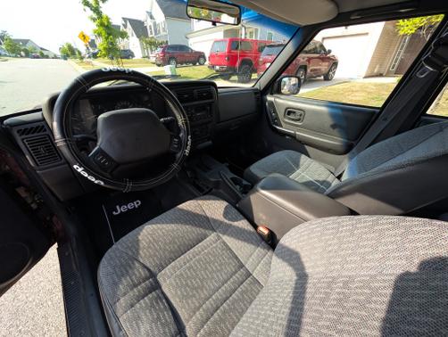 2000 Jeep Cherokee Sport 4WD