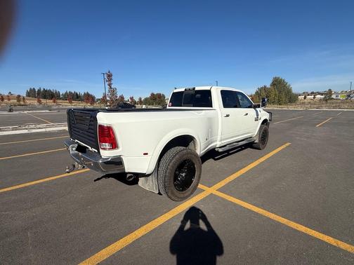 White 2018 RAM 3500 Laramie