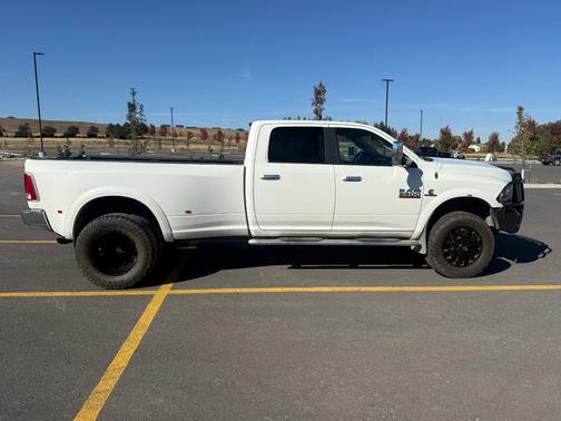 White 2018 RAM 3500 Laramie