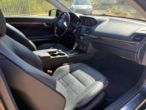 Black 2010 Mercedes-Benz E-Class E 550