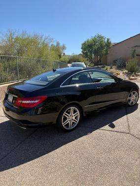Black 2010 Mercedes-Benz E-Class E 550