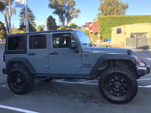 2015 Jeep Wrangler Unlimited Sport