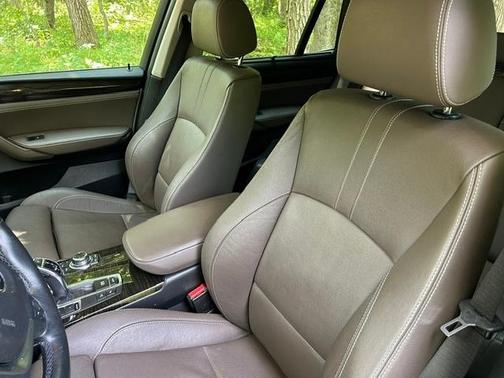 White 2011 BMW X3 xDrive35i