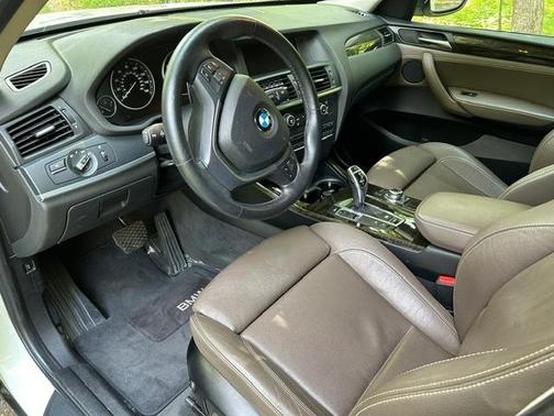 White 2011 BMW X3 xDrive35i