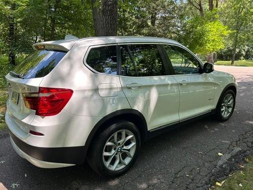 White 2011 BMW X3 xDrive35i