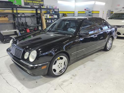 Black 1999 Mercedes-Benz E-Class E55