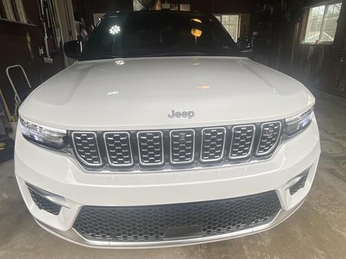 2023 Jeep Grand Cherokee Summit Reserve