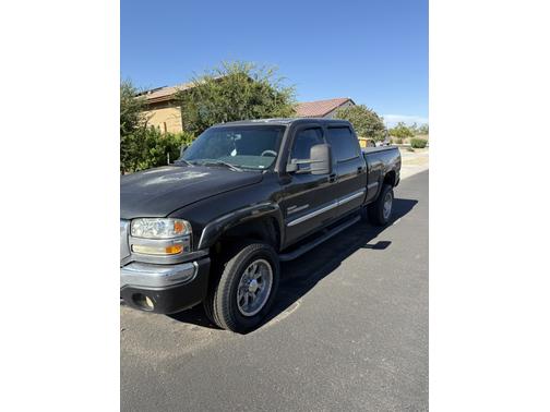 2004 GMC Sierra 2500 SLE H/D Crew Cab
