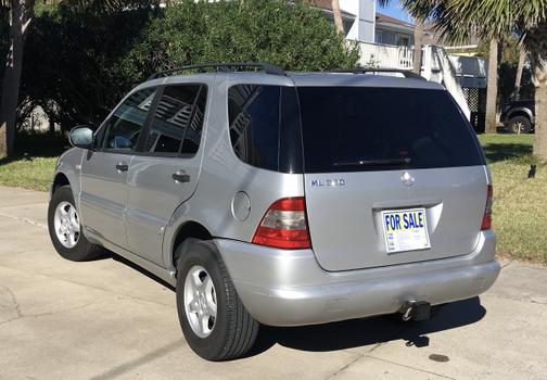 2000 Mercedes-Benz M-Class ML320 4MATIC
