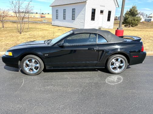 2000 Ford Mustang GT