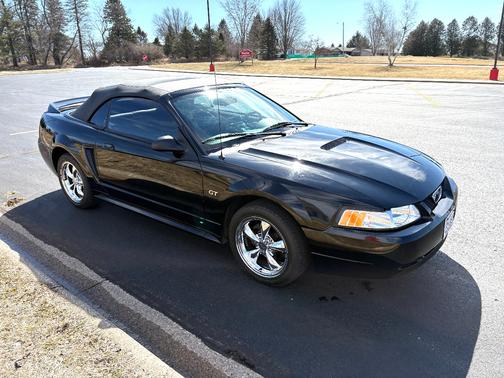2000 Ford Mustang GT