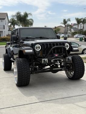 2021 Jeep Gladiator Sport S