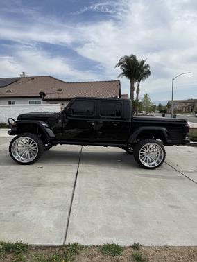 2021 Jeep Gladiator Sport S