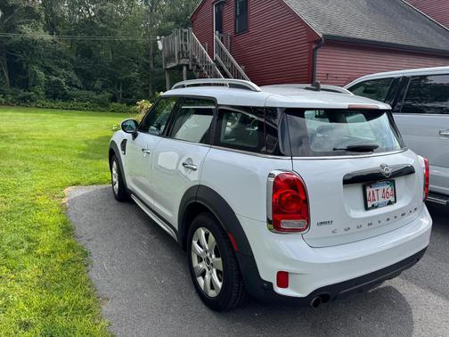 White 2019 MINI Countryman Cooper ALL4