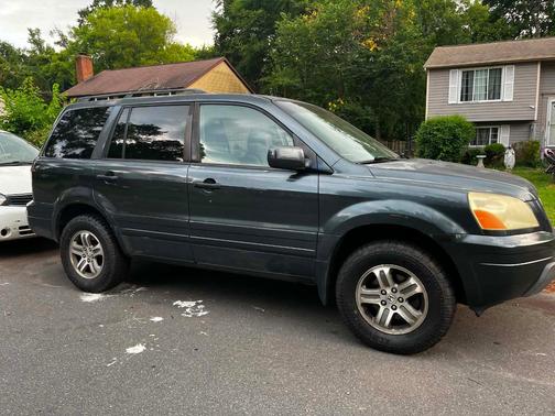 Blue 2005 Honda Pilot EX