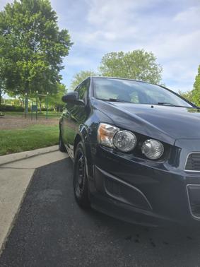 2015 Chevrolet Sonic LS