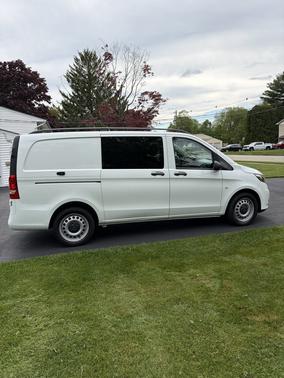 White 2017 Mercedes-Benz Metris Base